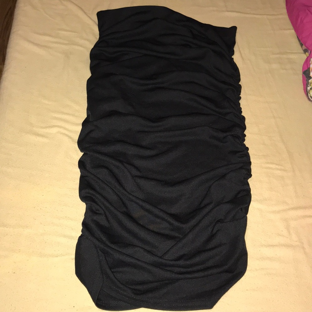 Black boohoo pencil skirt